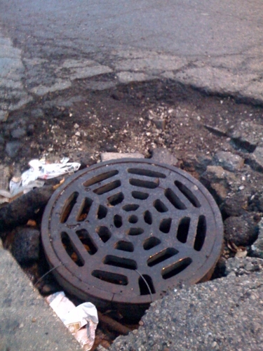 Chicago pothole 01